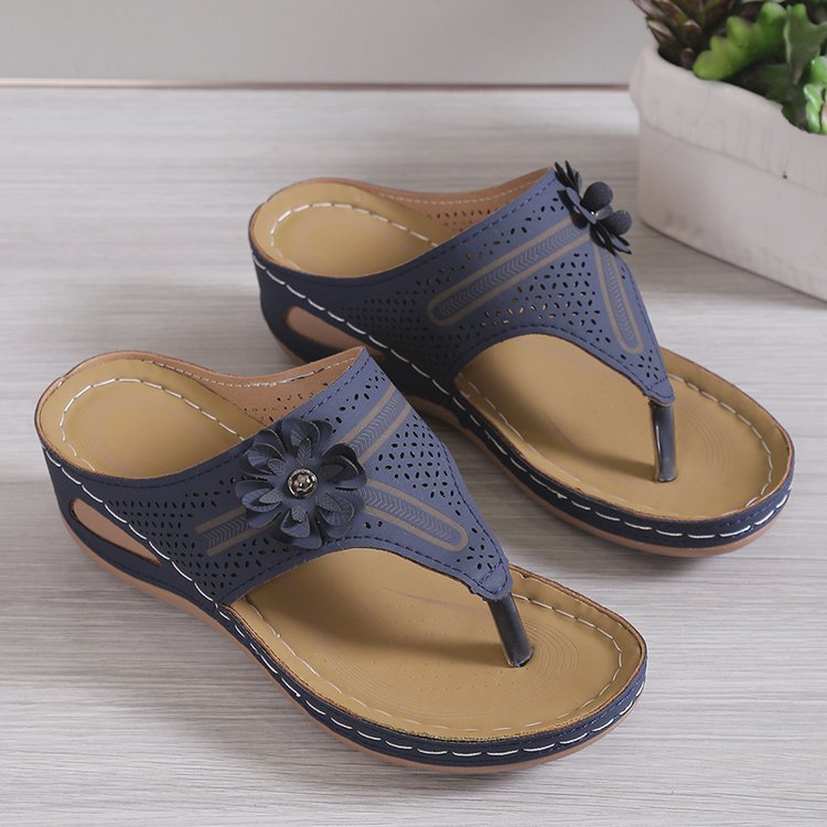 Damen Komfortable Zehentrenner-Sandalen mit floralem Akzent und ergonomischem Fußbett EB