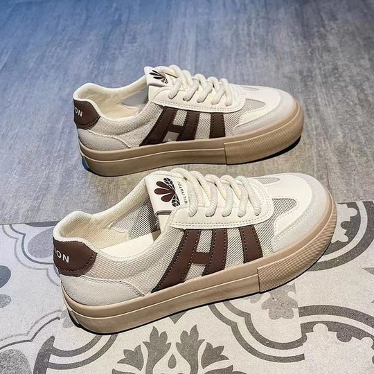 Damen Freizeitsneaker mit stilvollen Details und bequemer Sohle EB