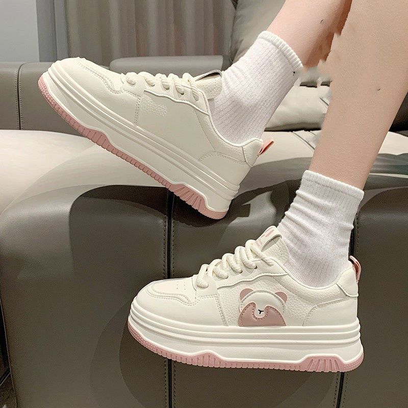 Damen Sneakers mit attraktivem Pandadesign von EB