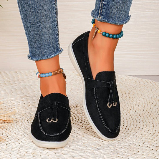 Damen Slipper-Loafer aus Velourslederoptik mit dekorativem Knotenriemen und leicht profilierter Gummisohle EB
