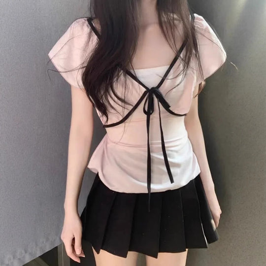 Damenbluse mit Rüschen und verstellbarem Bindegürtel EB