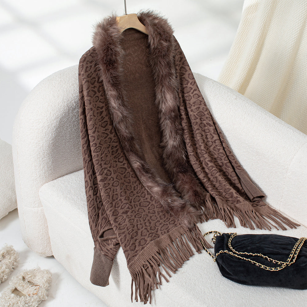 Damen eleganter Strickponcho mit luxuriösem Kunstfellkragen und fransigem Saum EB