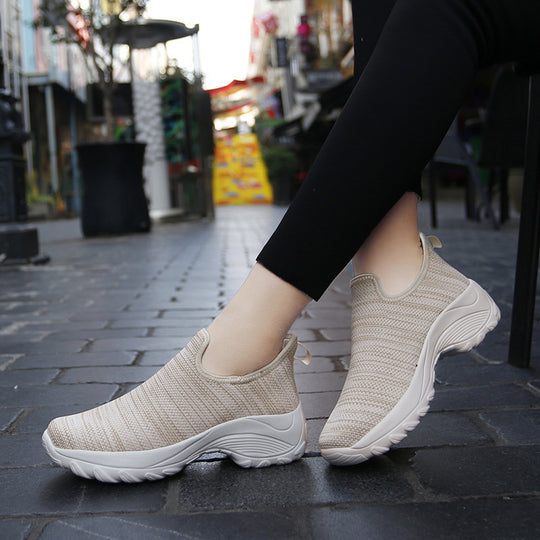 Damen Komfortable und atmungsaktive Freizeitschuhe mit flexiblem Slip-On Design EB