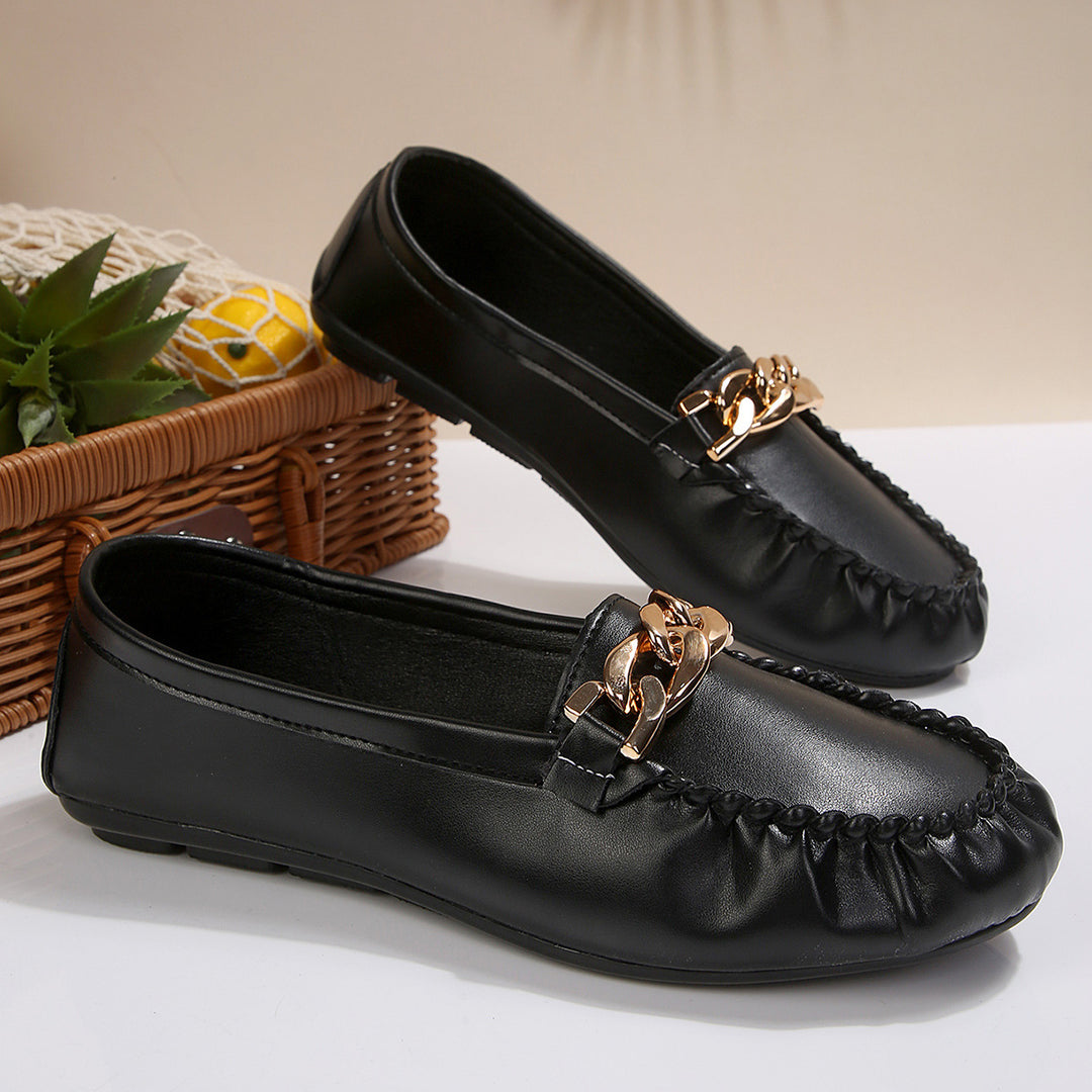 Damen Mokassin-Slipper mit elegantem Ketten-Detail EB