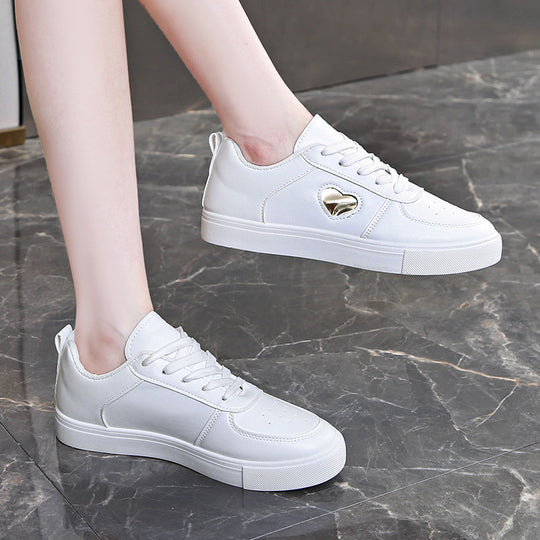 Damen Sneakers mit Herzdetails und komfortabler Dämpfung EB