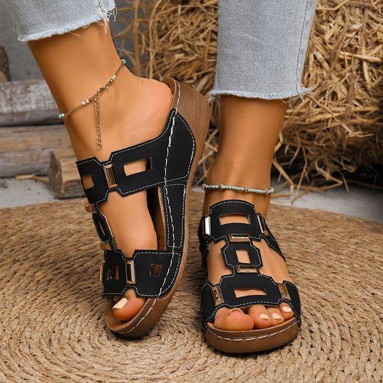 Damen Komfortable Sandalen mit dekorativem Schnitt EB