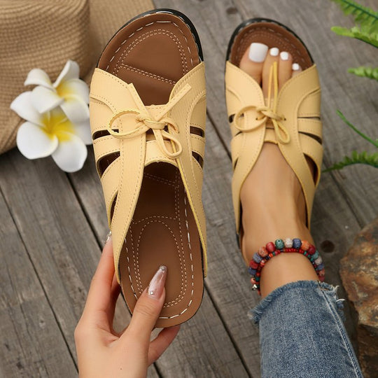 Damen Bequeme Slippers mit modischem Riemchen-Design EB