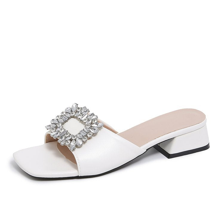 Damen elegante und modische Mules mit Schmuckdetail EB