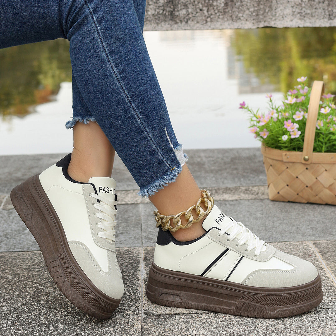 Damen Plattform-Sneaker mit modischem Design und hohem Tragekomfort EB