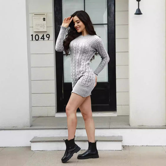 Damen Strickkleid mit elegantem Zopfdesign und gemütlichem Rundhalsausschnitt EB