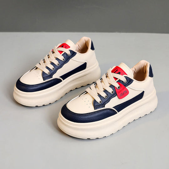 Damen Sportliche Plateau-Sneaker mit modischem Design und dämpfender Sohle EB