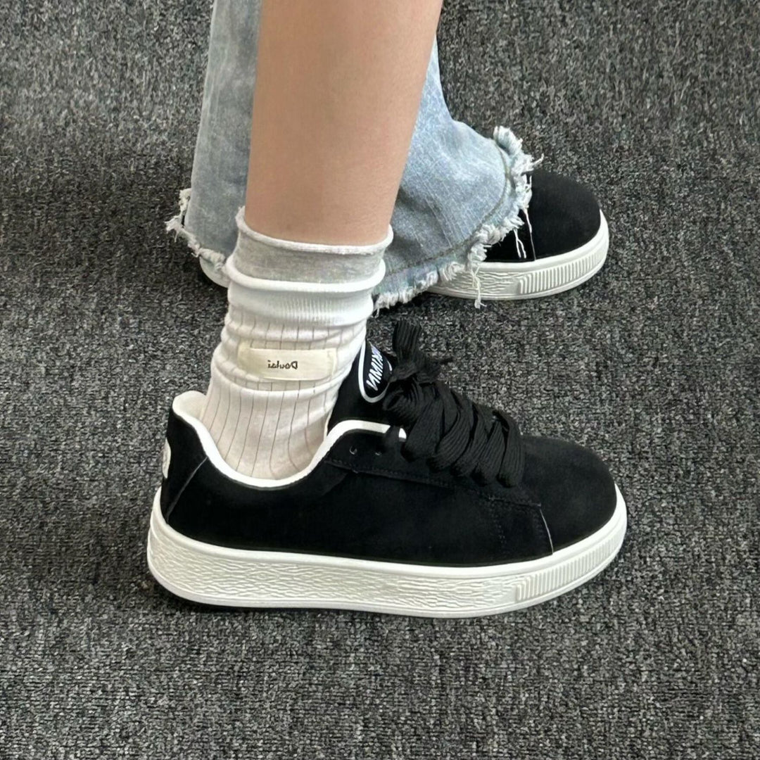 Damen Sportliche Freizeitsneaker mit atmungsaktiver Oberflächenstruktur und rutschfester Sohle EB