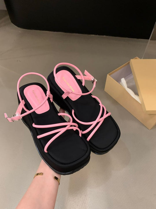 Damen Plattform-Sandalen mit verstellbarem Riemen und elegantem Metallic-Akzent EB