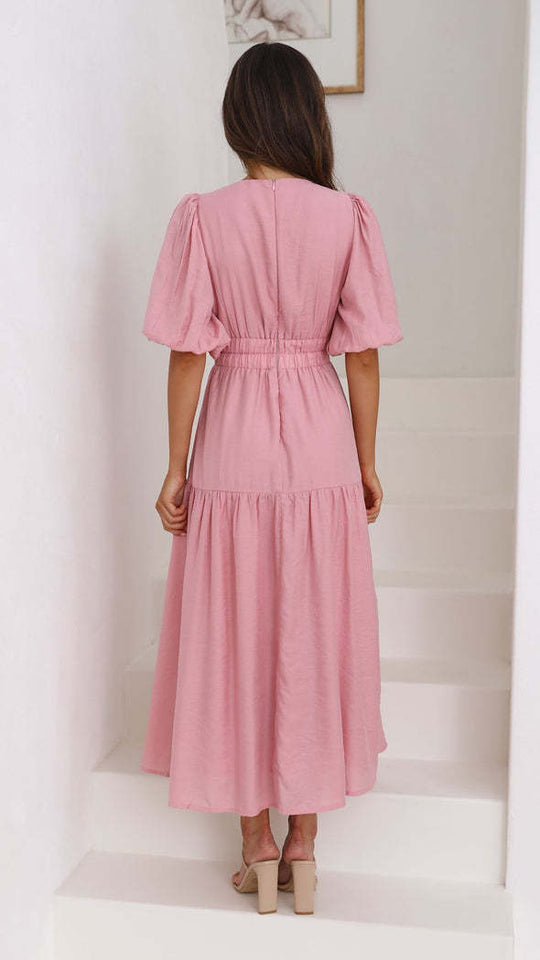 Damen Maxikleid mit tiefem V-Ausschnitt und schwingendem Rock EB