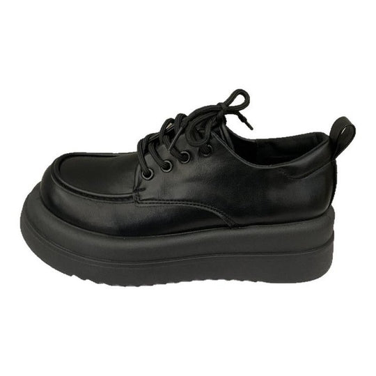 Damen modische Sneaker im urbanen Stil mit robustem Sohlenprofil und eleganten Details EB