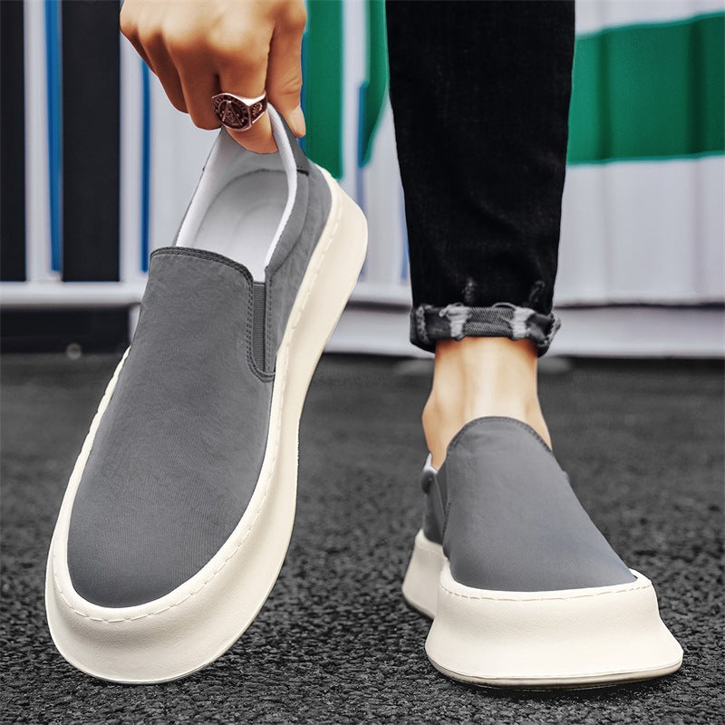 Damen Slip-On Sneaker mit modischem Design und komfortabler Laufsohle EB