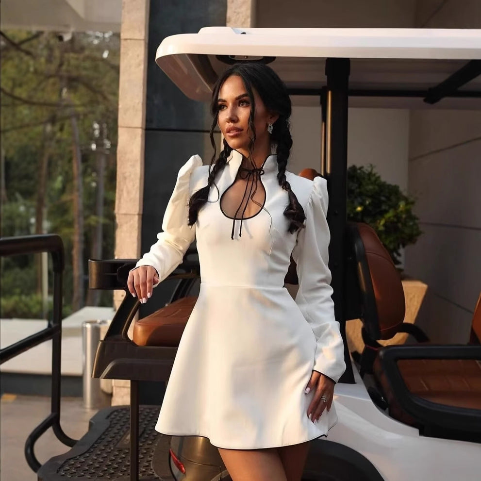 Damen elegantes Hemdkleid mit Rüschenkragen und Bindeakzent EB
