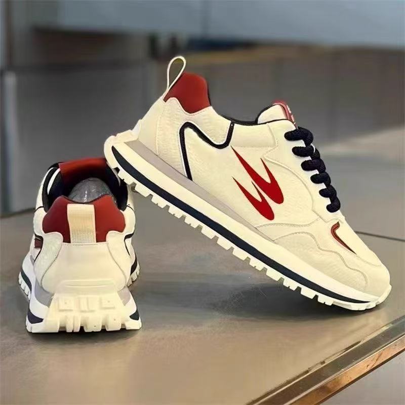 Damen sportliche Freizeitsneaker mit robustem Profil und innovativer Dämpfung EB