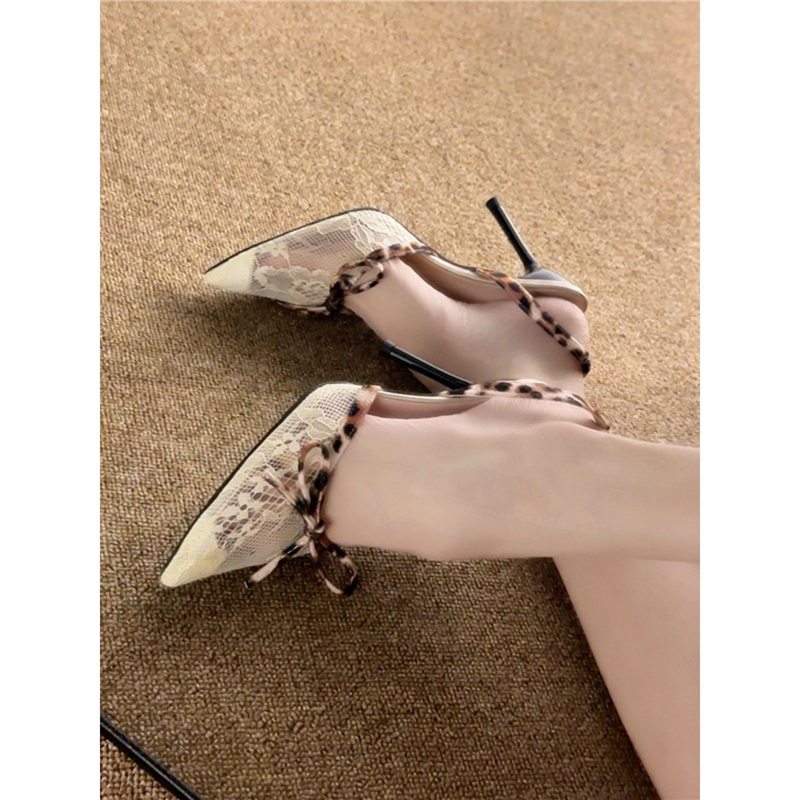 Damen elegante Slingback Pumps mit Spitze und Tiermotiven EB
