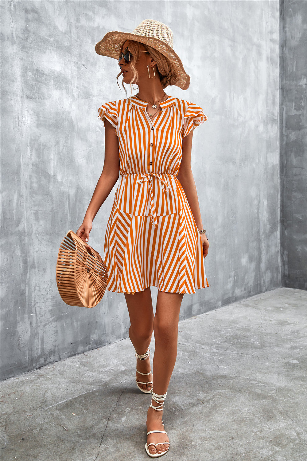 Damen Kurzarm-Kleid im angesagten Streifenlook mit Taillenzug und eleganten Rüschendetails EB