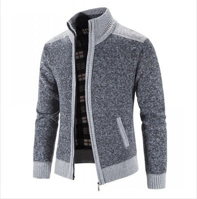 Herren Strickjacke mit hohem Kragen und kariertem Innenfutter EB