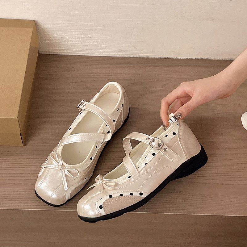 Damen Komfortable Ballerinas mit dekorativem Riemchen EB