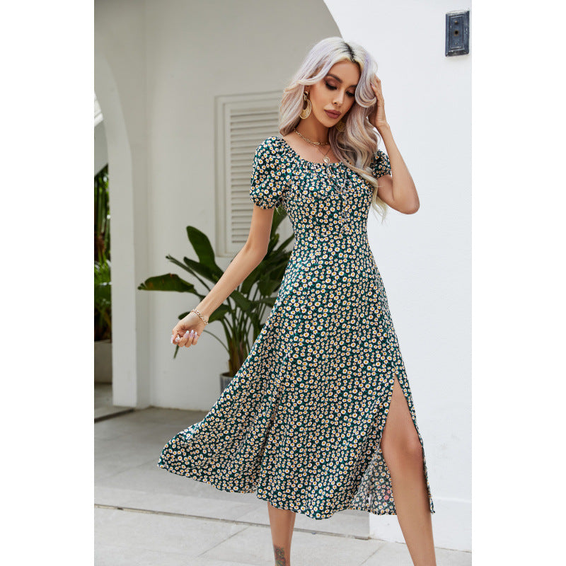 Damen Maxikleid mit verspieltem floralem Design und seitlichem Schlitz EB