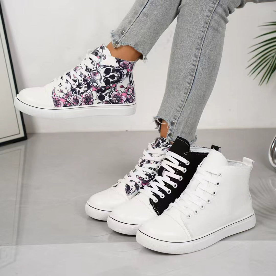 Damen High-Top Sneakers mit floralem und Totenkopf-Muster EB