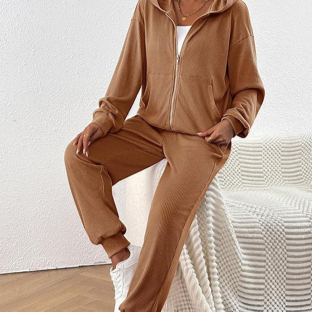 Damen Lässiges Set aus strukturiertem Hoodie und Jogginghose EB