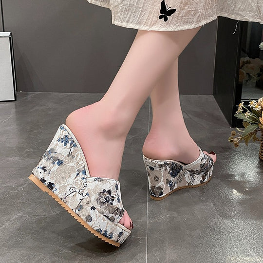 Damen Wedge-Sandalen mit floralem Design und komfortabler Fußbettung EB