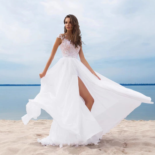 Damen Hochzeitskleid mit elegantem Spitzenoberteil und schwingendem Rock EB
