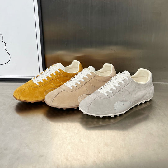 Damen Sportliche Sneaker mit luxuriösem Wildleder und innovativer Sohlenkonstruktion EB