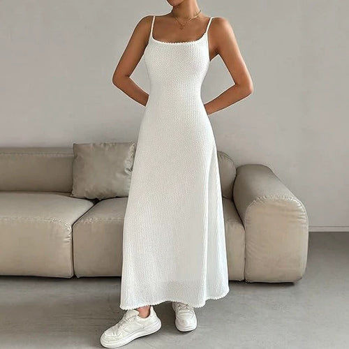 Damen Maxikleid mit zarten Trägern und raffinierter Rippstruktur EB