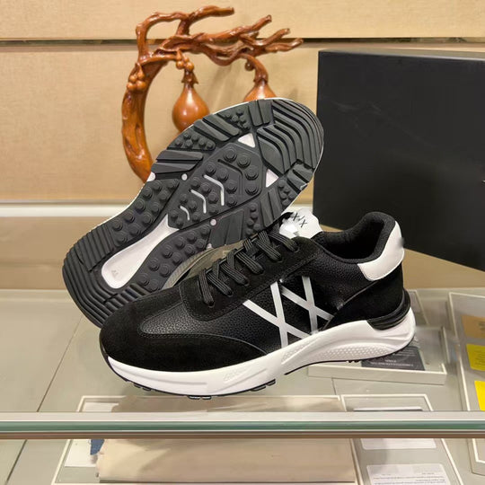 Damen Sportliche High-Performance Sneakers mit atmungsaktiver Mesh-Oberfläche und dämpfender Sohle EB