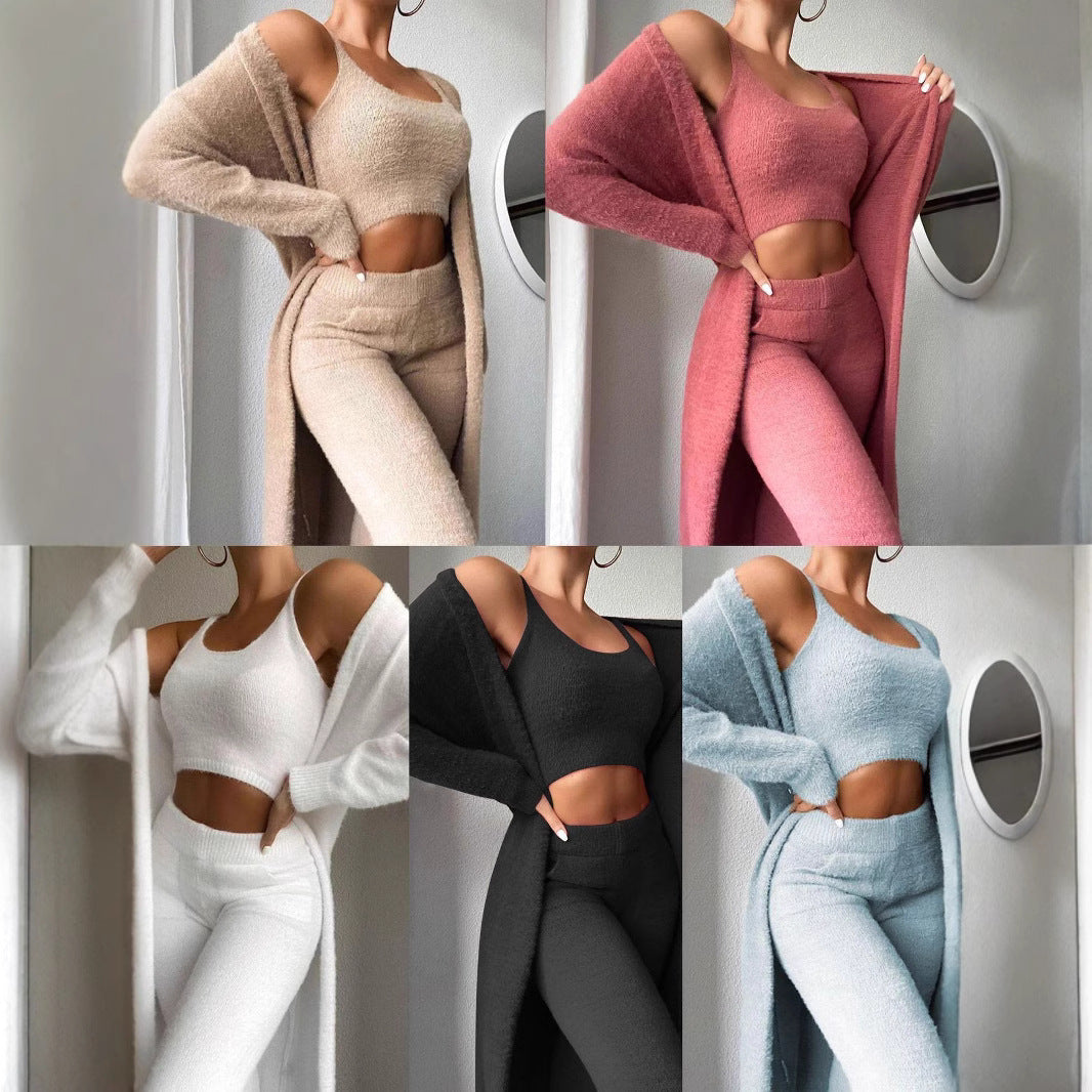 Damen Set aus weichem Strickoberteil und modischen Leggings EB