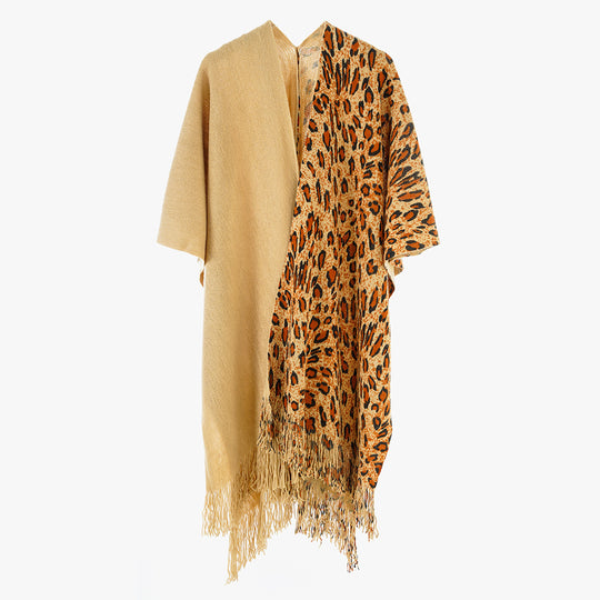 Damen Zweifarbiger Wollmix-Mantelponcho im Kimono-Schnitt mit Animal-Jacquard und Fransensaum EB