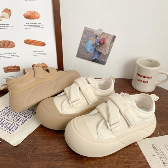 Damen Sneaker mit verstellbarem Klettverschluss und dämpfender Sohle EB