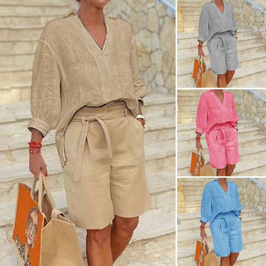 Damen lässiges Sommer-Outfit mit weitem Oberteil und Shorts EB