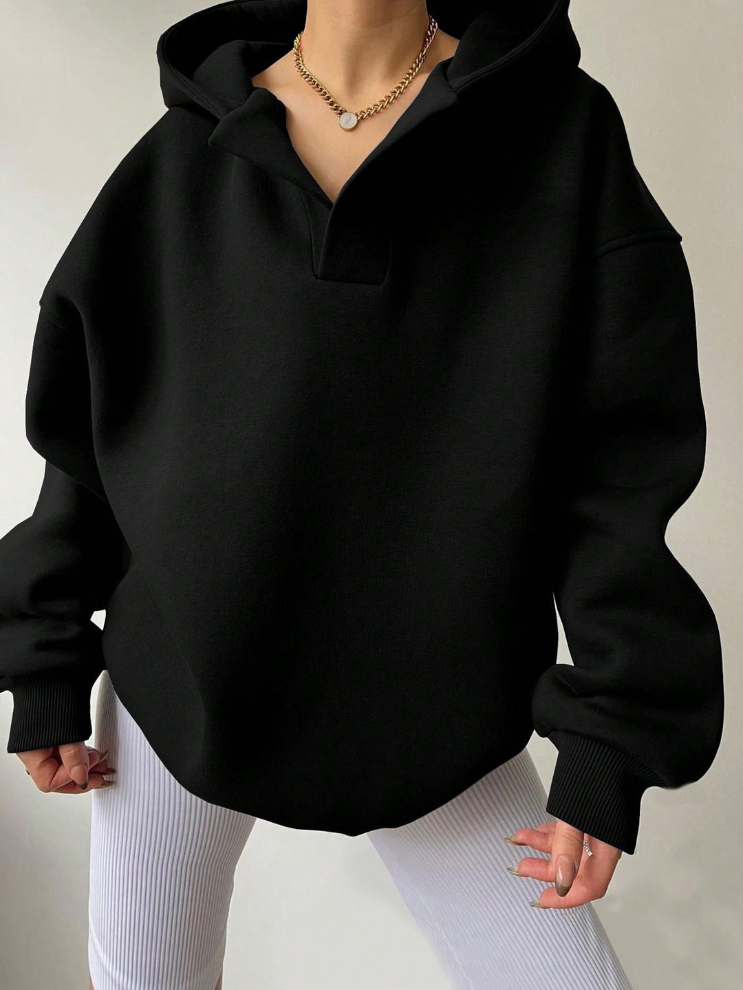 Damen Kapuzensweater mit übergroßem Schnitt und V-Ausschnitt EB