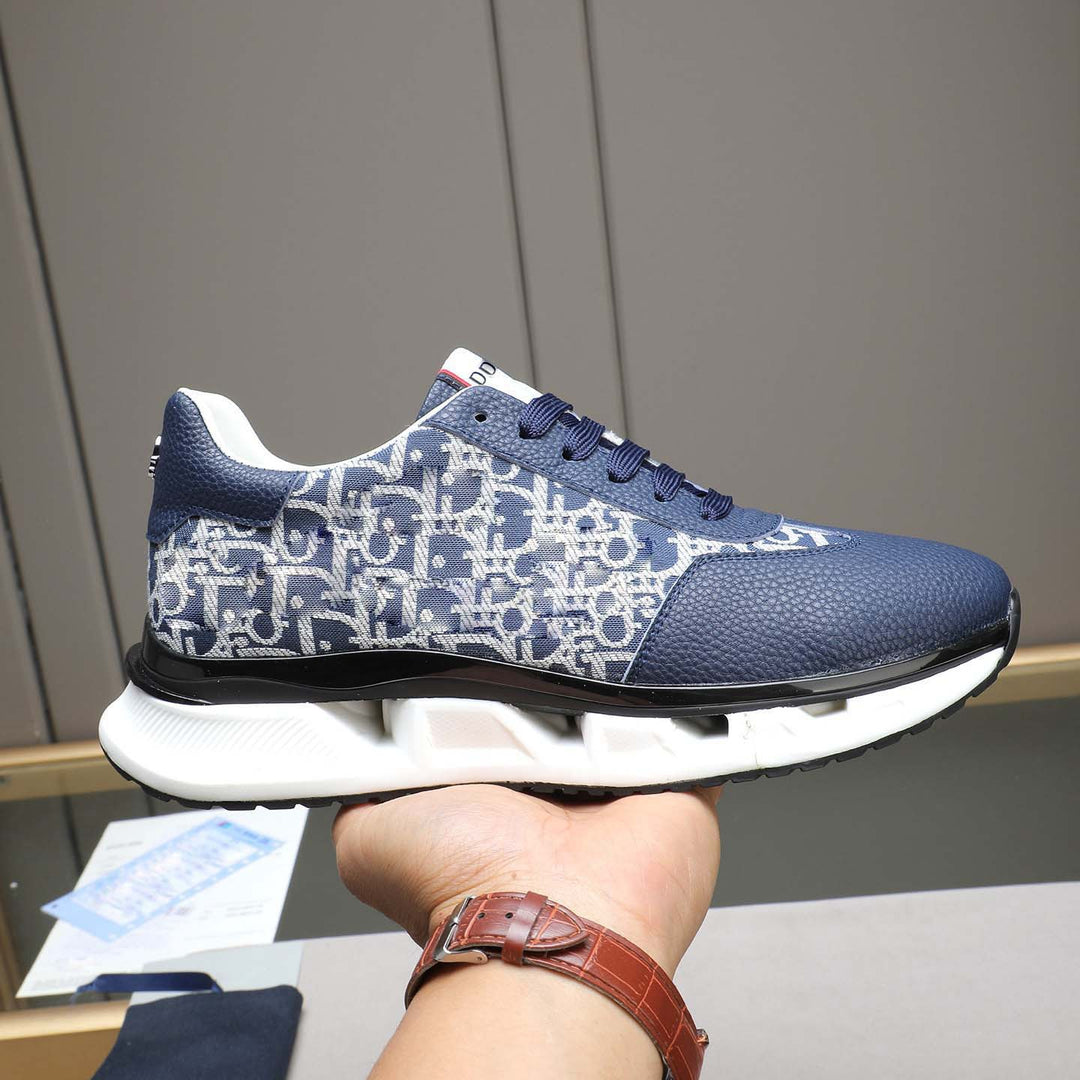 Damen Sportliche Sneakers mit innovativer Oberflächenstruktur und ergonomischer Dämpfung EB