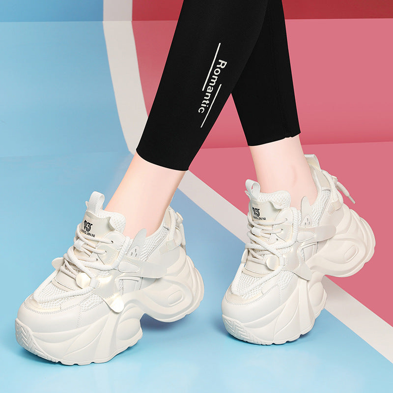 Damen Sportliche Lauf-Sneaker mit überdimensionaler Sohle und atmungsaktivem Mesh EB