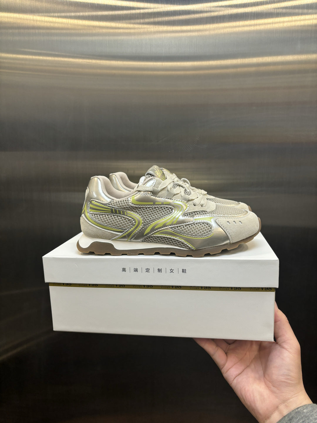 Damen Trendige Sneakers mit atmungsaktivem Mesh-Obermaterial und komfortabler Dämpfung EB