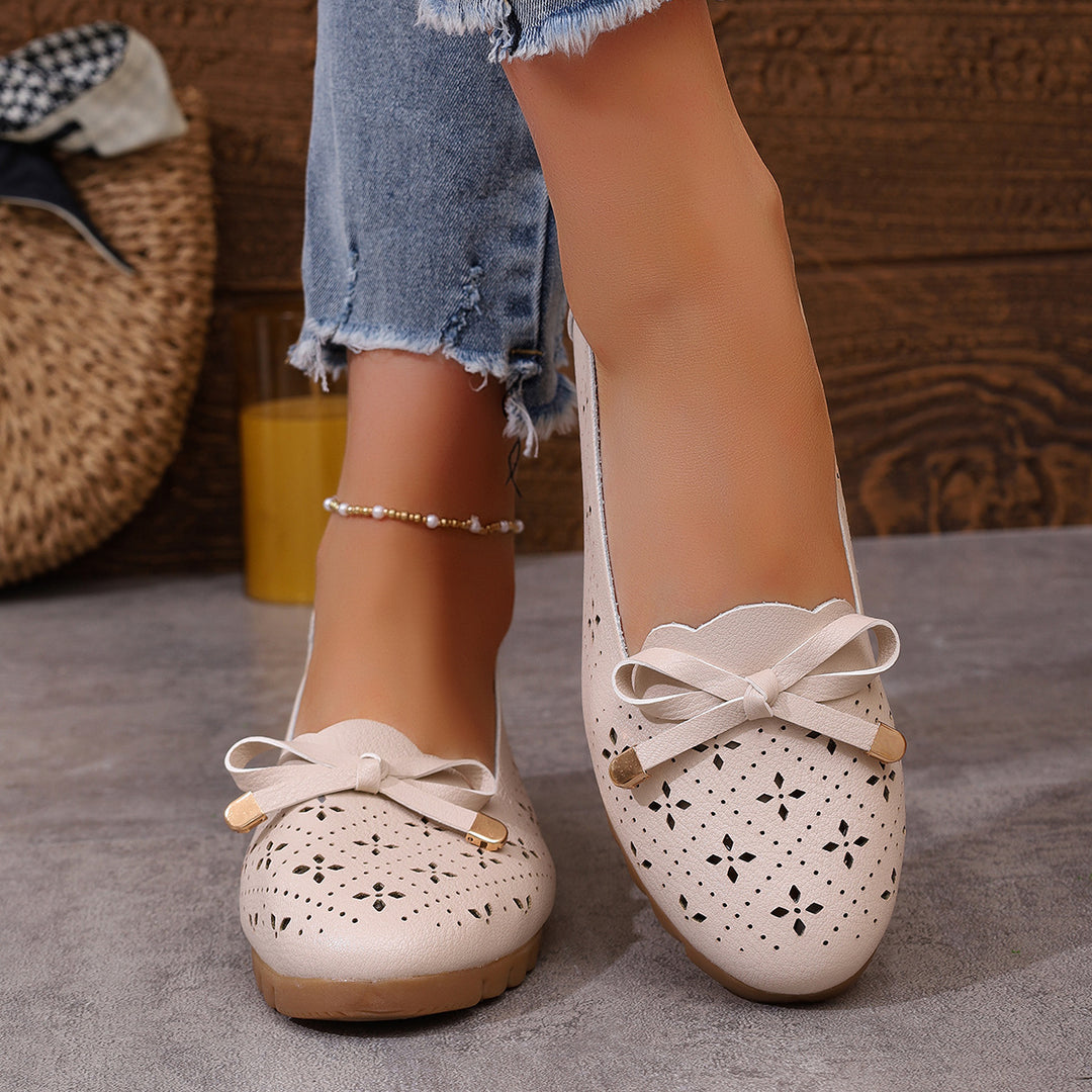 Damen Ballerinas mit elegantem Lochmuster und dekorativem Schleifendetail EB