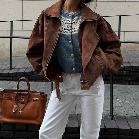 Damen Kunstlederjacke mit modernem Stehkragen und praktischen Reißverschlusstaschen EB
