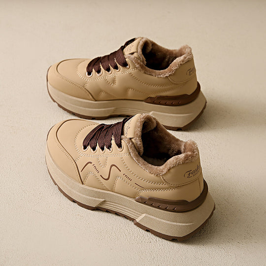 Damen Sportliche Skater Sneakers mit gepolsterter Innensohle und stabiler Laufsohle EB