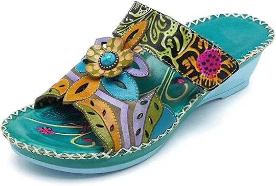Damen komfortable Riemensandalen mit floralem Design und dekorativen Akzenten EB