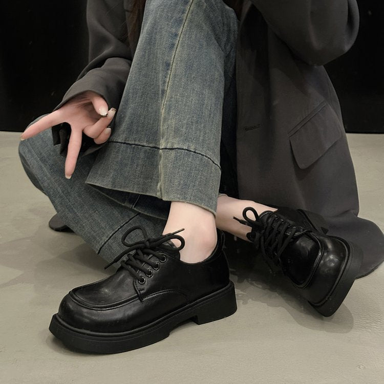 Damen modische Sneakers mit platzierten Nahtdetails und bequemer Sohle EB