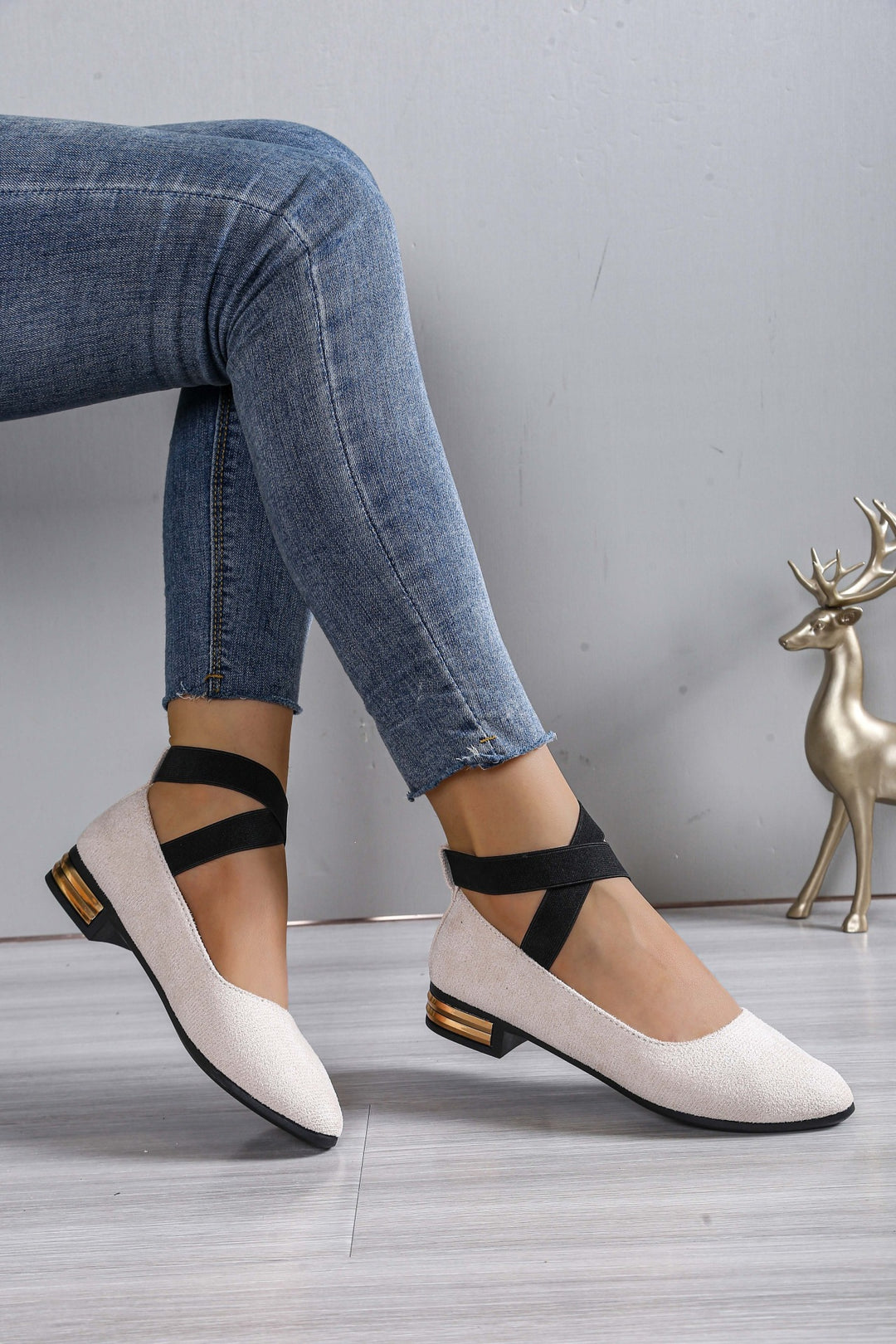 Damen Elegante Ballerinas mit elastischem Riemchen EB