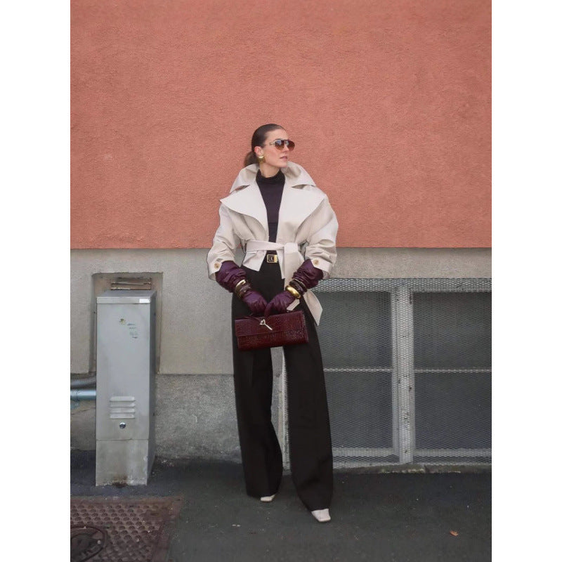 Damen modische Trenchjacke mit breitem Kragen und Taillengürtel EB