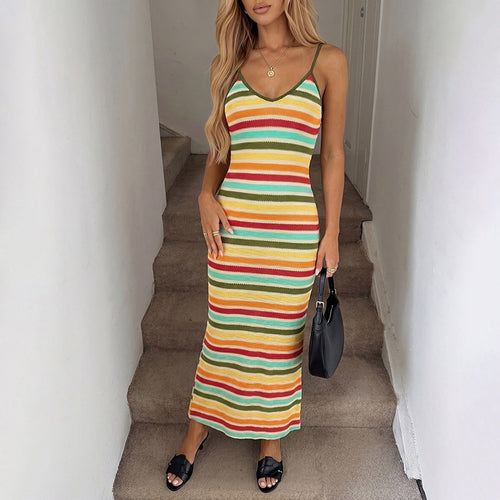Damen Strick-Kleid im lässigen Streifenmuster mit schmalen Spaghetti-Trägern EB